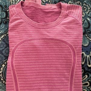 Lululemon long sleeve swiftly tech